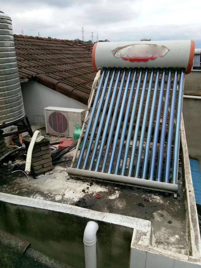 太阳能热水器炸管应急处理与长期维护